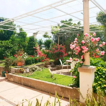 Two Bedroom With Sea View 11 Apartman